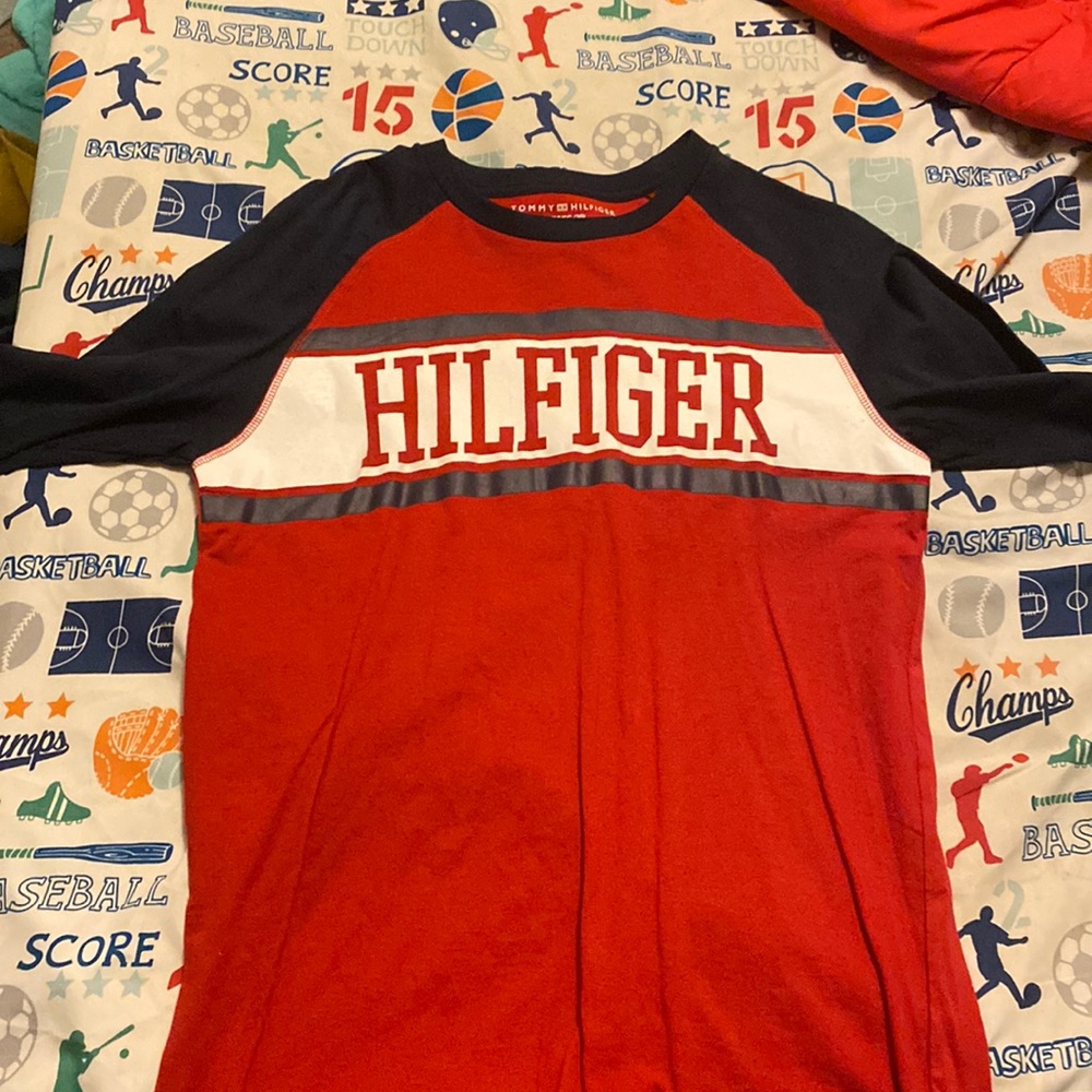 Large long sleeve tommy shirt